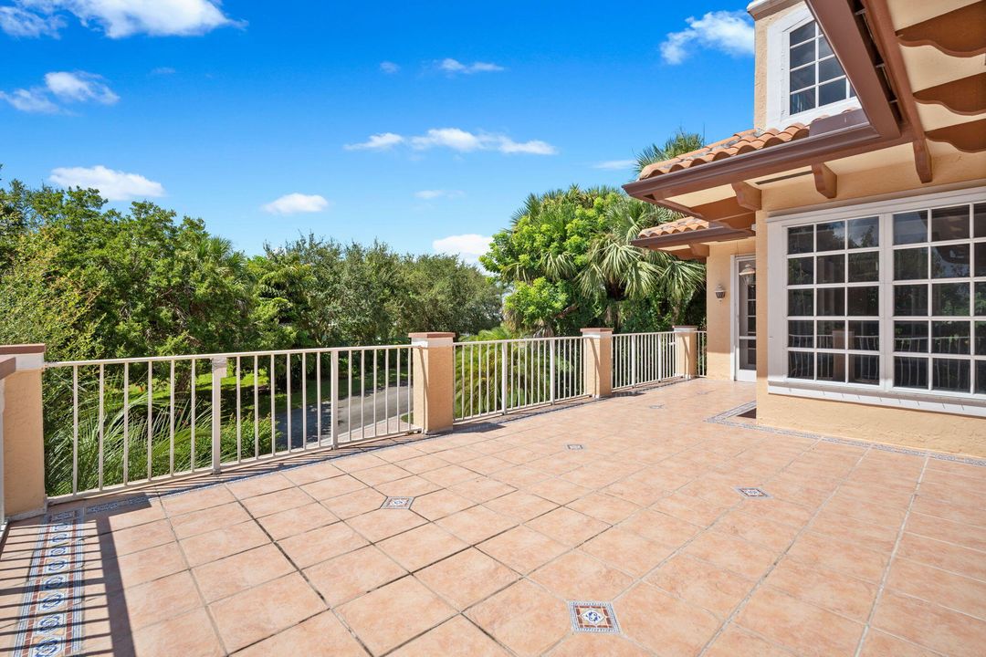 Active With Contract: $1,100,000 (4 beds, 4 baths, 3416 Square Feet)