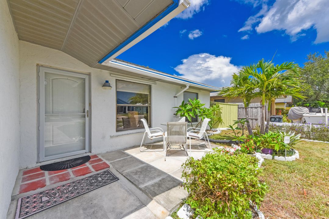 Под контрактом: $335,000 (3 спален, 2 ванн, 1202 Квадратных фут)