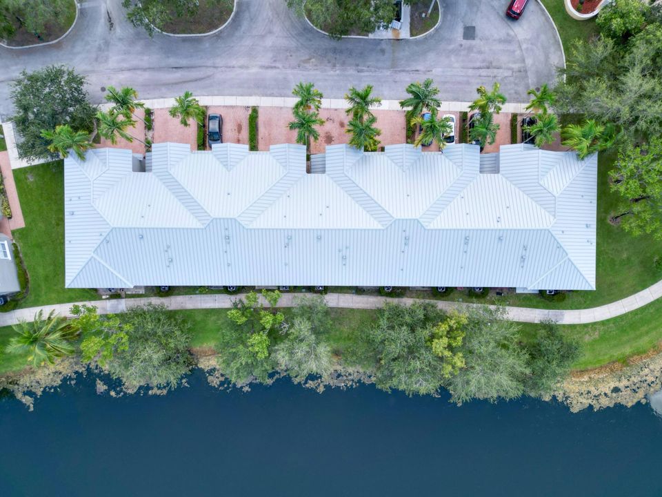 For Sale: $375,000 (4 beds, 3 baths, 1964 Square Feet)