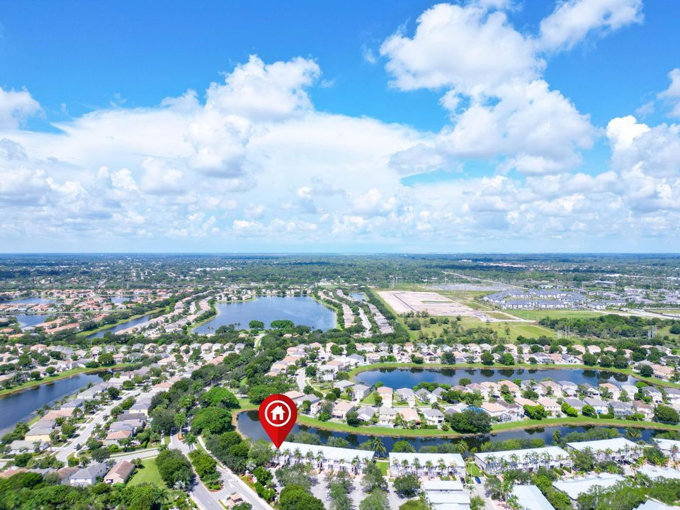 For Sale: $375,000 (4 beds, 3 baths, 1964 Square Feet)