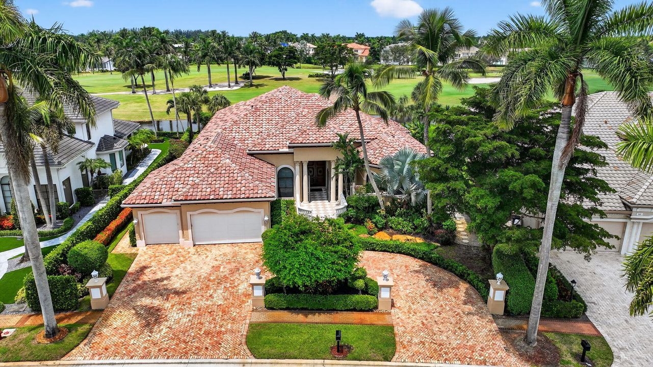 Recently Sold: $3,700,000 (3 beds, 4 baths, 4266 Square Feet)