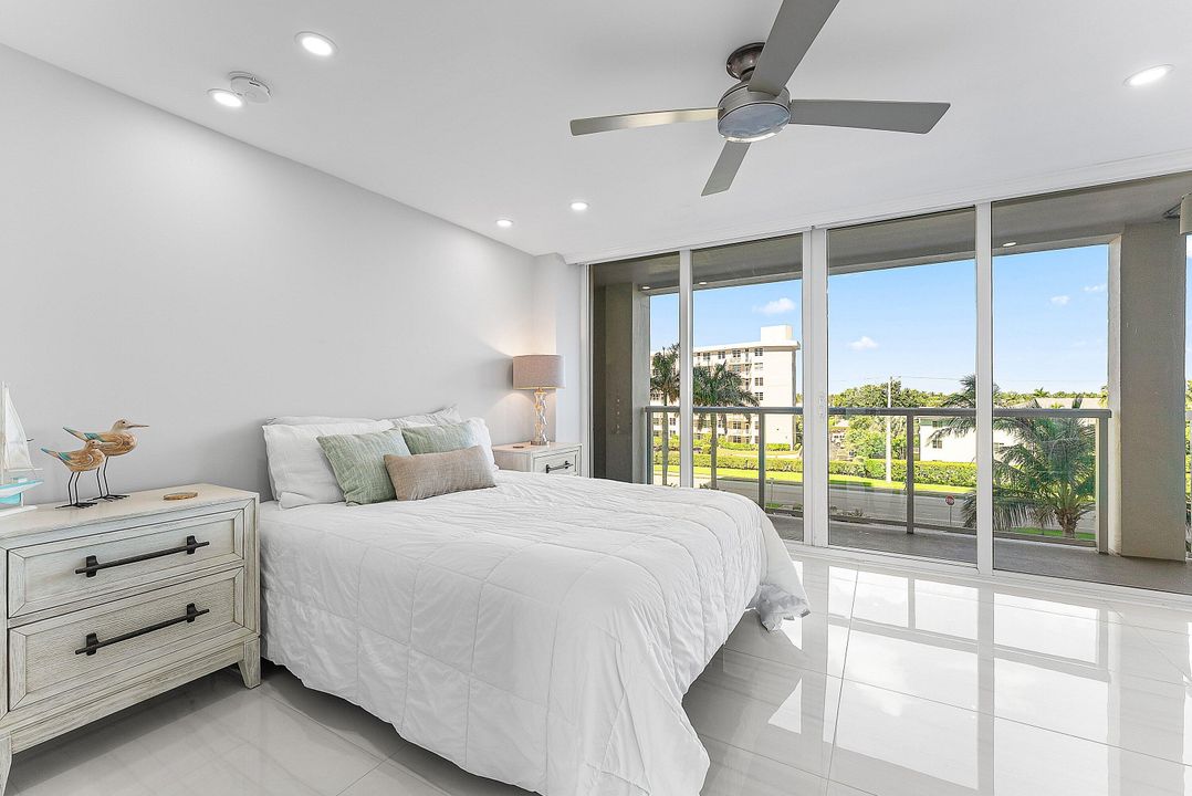 合同活跃: $1,469,000 (2 贝兹, 2 浴室, 1425 平方英尺)