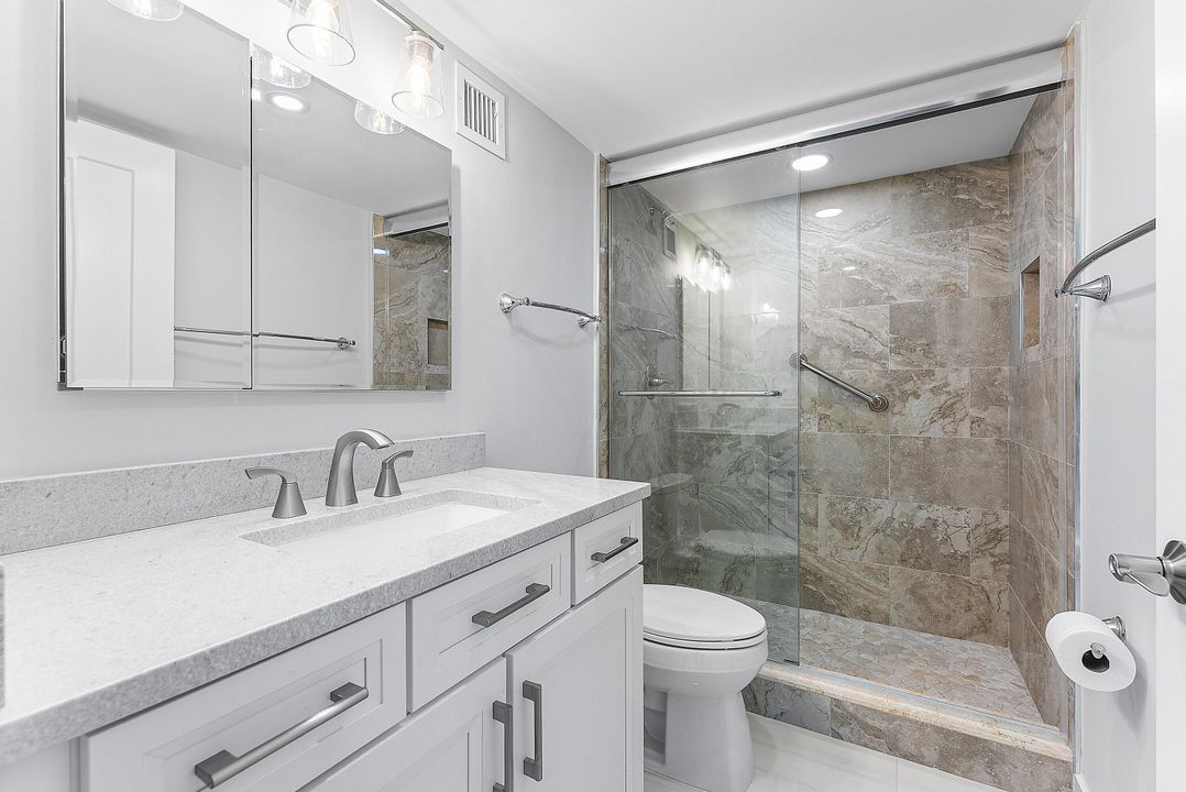 合同活跃: $1,469,000 (2 贝兹, 2 浴室, 1425 平方英尺)