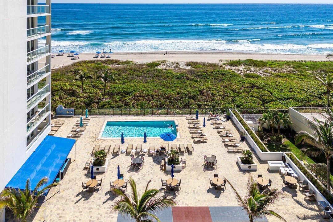 合同活跃: $1,469,000 (2 贝兹, 2 浴室, 1425 平方英尺)