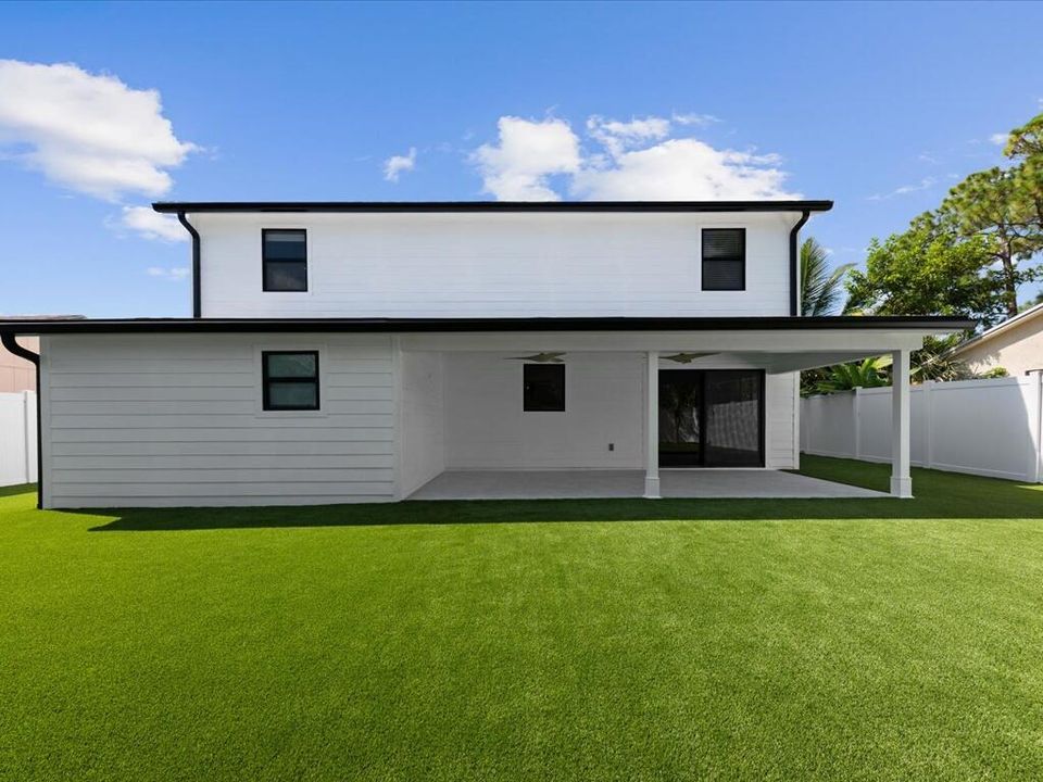 合同活跃: $699,900 (3 贝兹, 3 浴室, 1705 平方英尺)