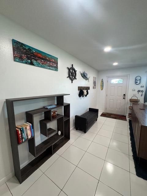 For Sale: $880,000 (3 beds, 3 baths, 1519 Square Feet)