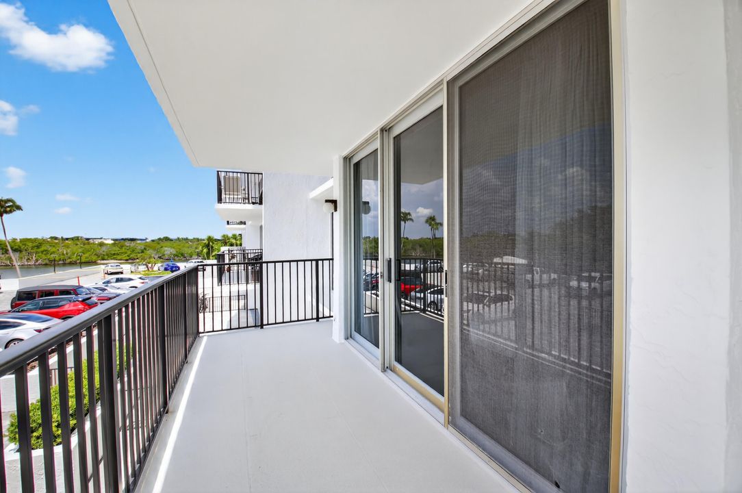 Active With Contract: $8,000 (2 beds, 2 baths, 0 Square Feet)