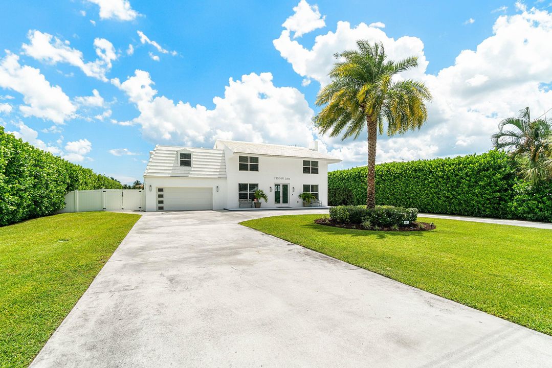 待售: $2,500,000 (5 贝兹, 5 浴室, 4482 平方英尺)