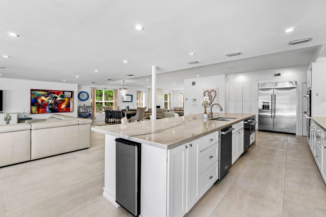 待售: $2,500,000 (5 贝兹, 5 浴室, 4482 平方英尺)