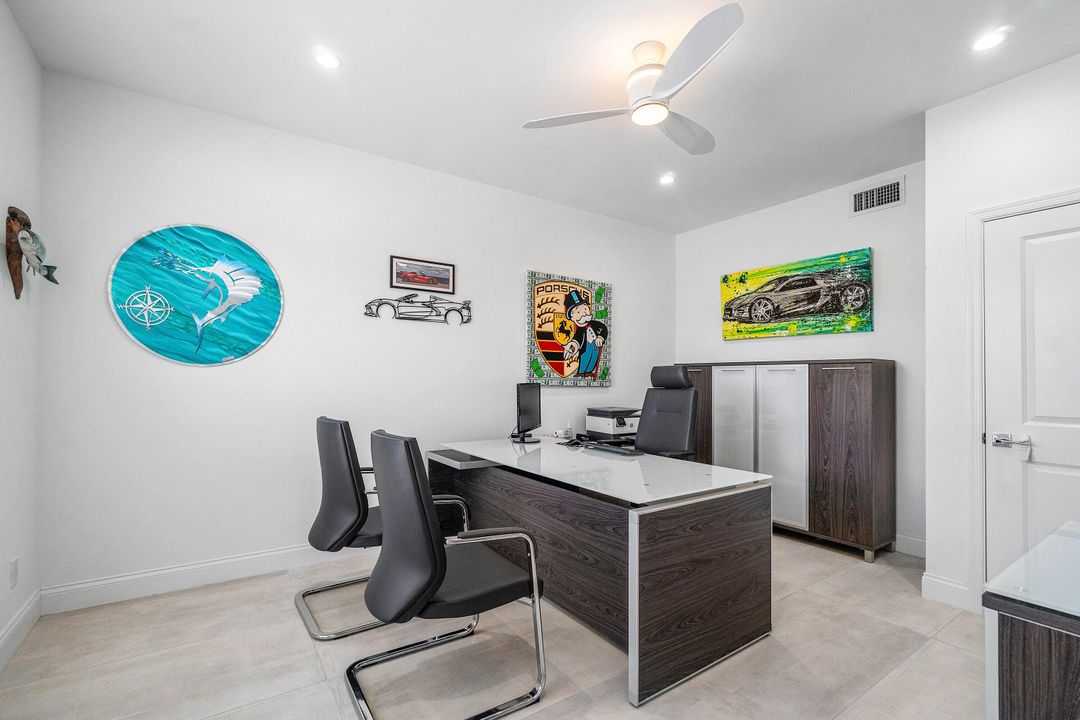 待售: $2,500,000 (5 贝兹, 5 浴室, 4482 平方英尺)