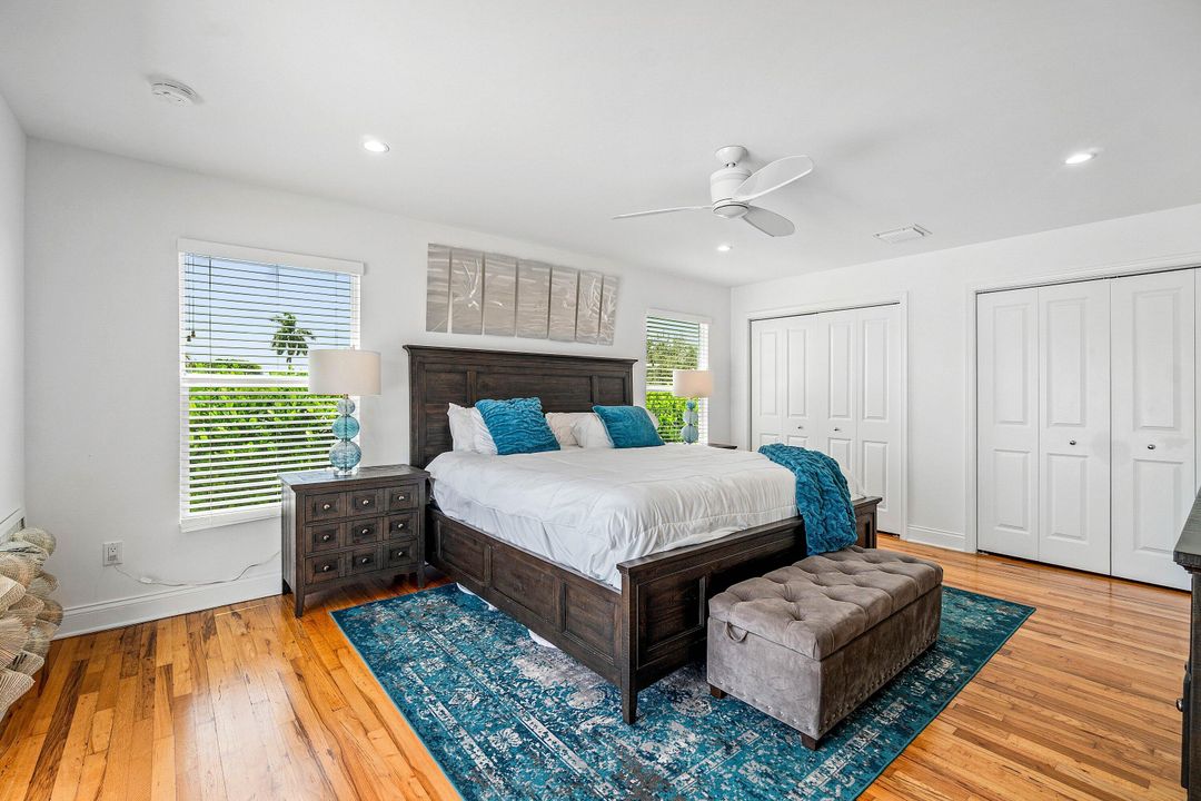 待售: $2,500,000 (5 贝兹, 5 浴室, 4482 平方英尺)