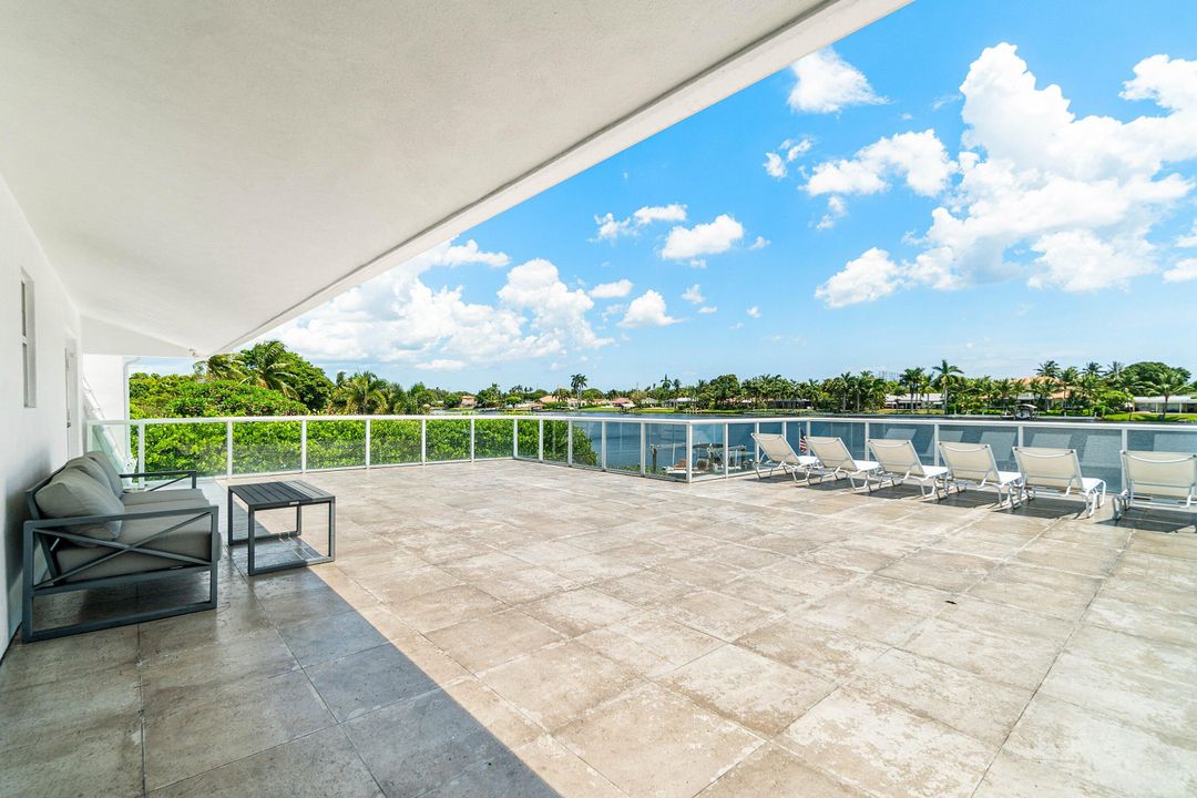 待售: $2,500,000 (5 贝兹, 5 浴室, 4482 平方英尺)