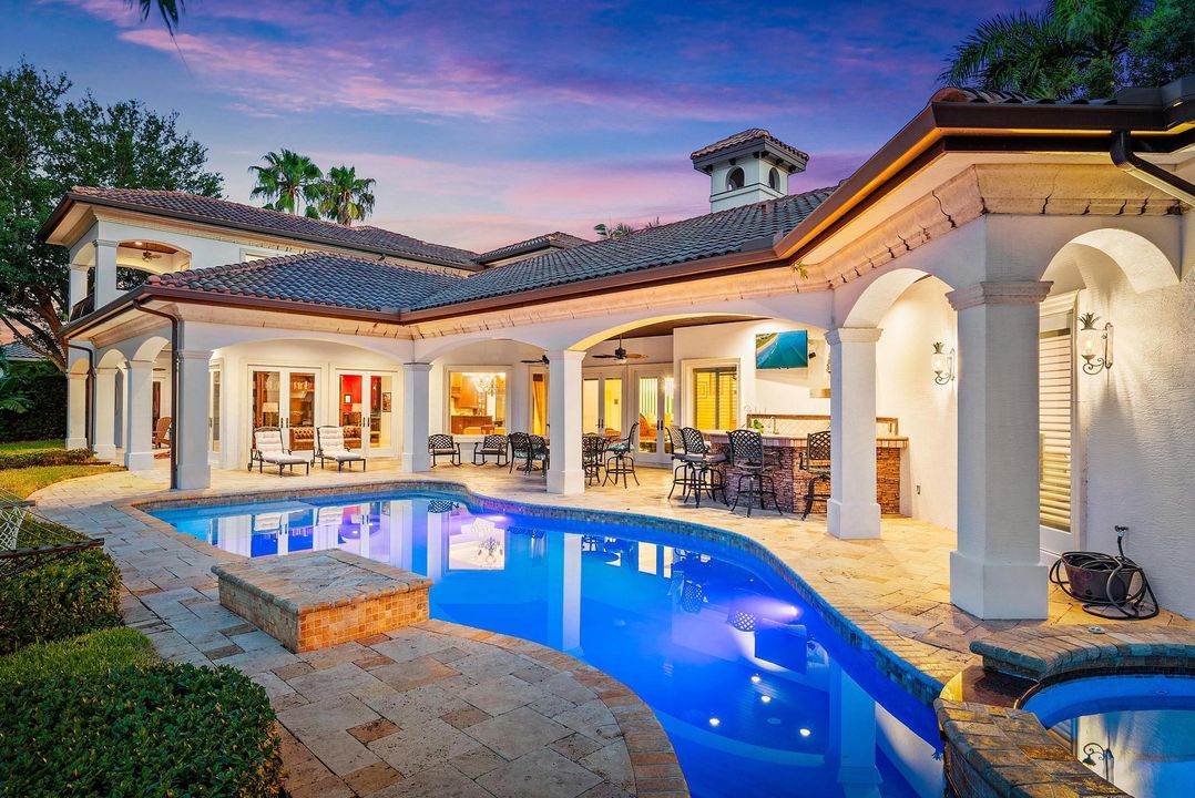 En Renta: $25,000 (5 camas, 5 baños, 6275 Pies cuadrados)