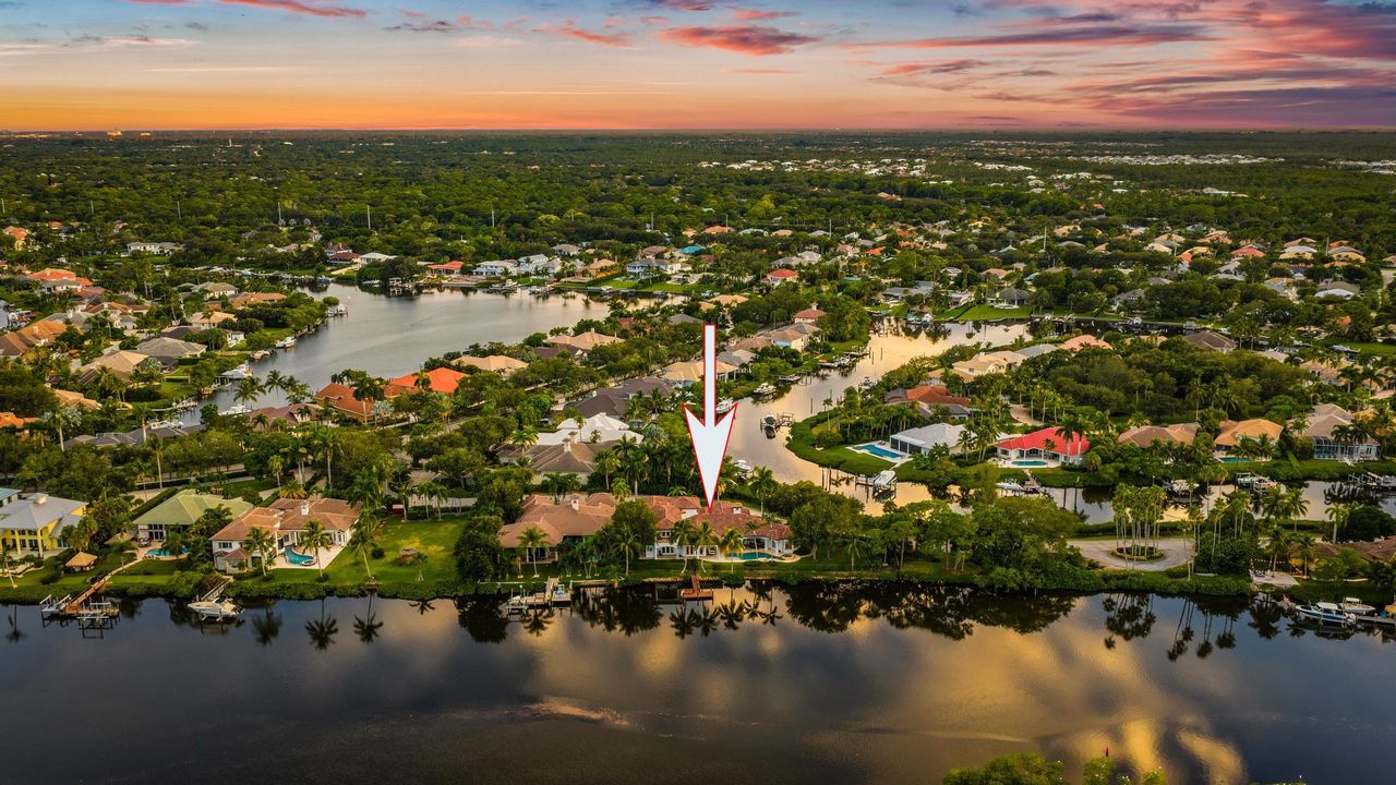 En Renta: $25,000 (5 camas, 5 baños, 6275 Pies cuadrados)