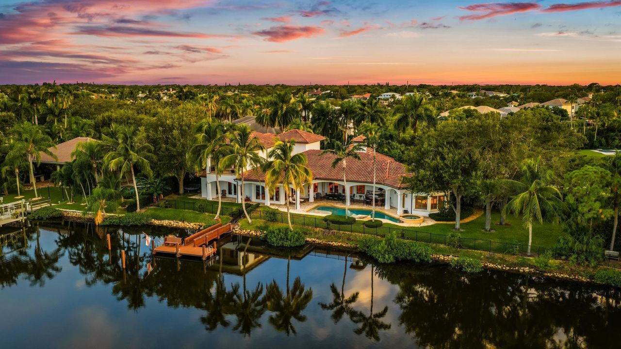 En Renta: $25,000 (5 camas, 5 baños, 6275 Pies cuadrados)