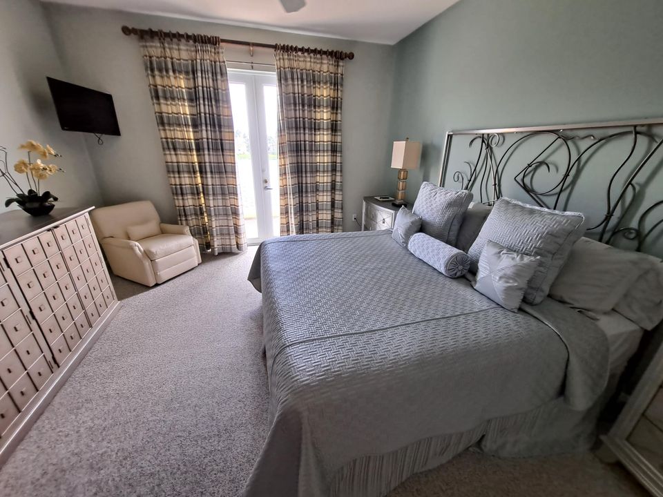 出租: $5,500 (3 贝兹, 2 浴室, 1840 平方英尺)