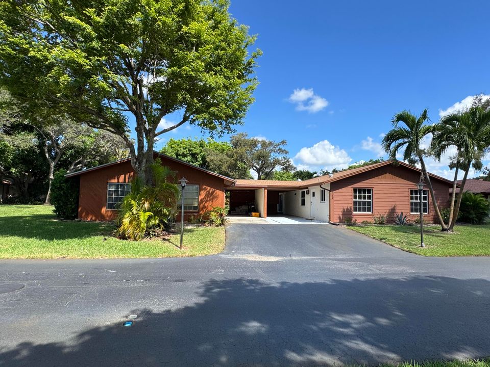 待售: $299,000 (2 贝兹, 2 浴室, 1107 平方英尺)