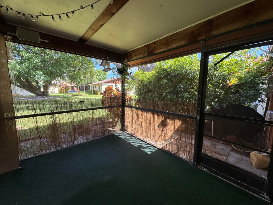 待售: $299,000 (2 贝兹, 2 浴室, 1107 平方英尺)