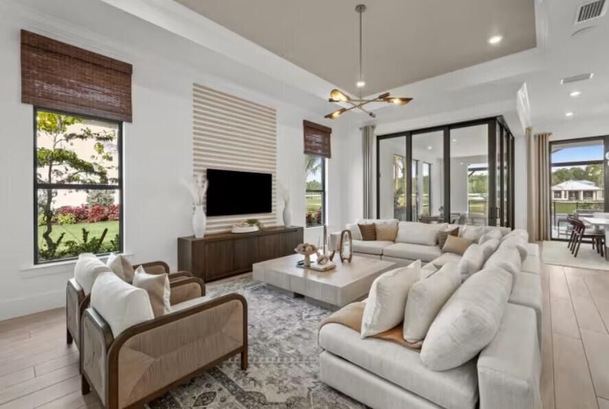 Active With Contract: $2,466,807 (3 beds, 4 baths, 2418 Square Feet)