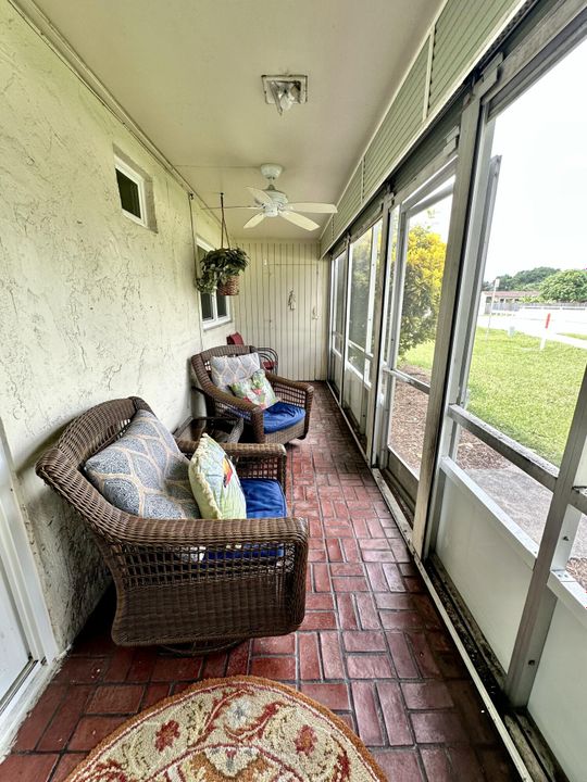 For Sale: $242,000 (2 beds, 2 baths, 1248 Square Feet)