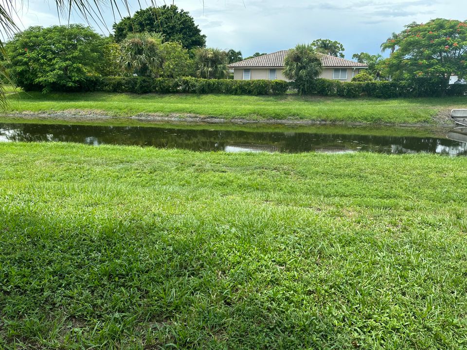 For Sale: $242,000 (2 beds, 2 baths, 1248 Square Feet)