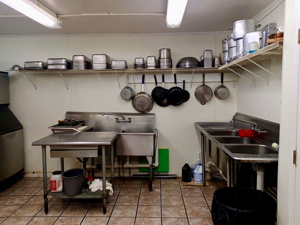 For Sale: $349,900 (0 beds, 0 baths, 2012 Square Feet)