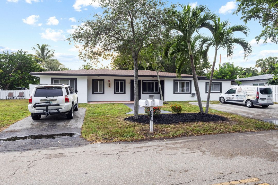 合同活跃: $788,000 (0 贝兹, 0 浴室, 1916 平方英尺)