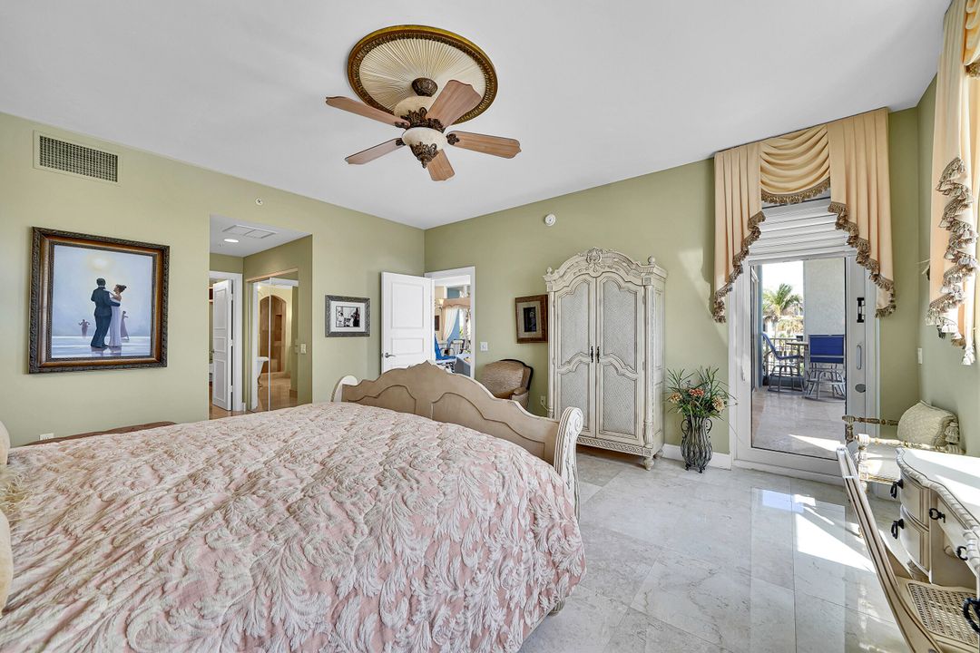 合同活跃: $2,299,000 (3 贝兹, 3 浴室, 2630 平方英尺)