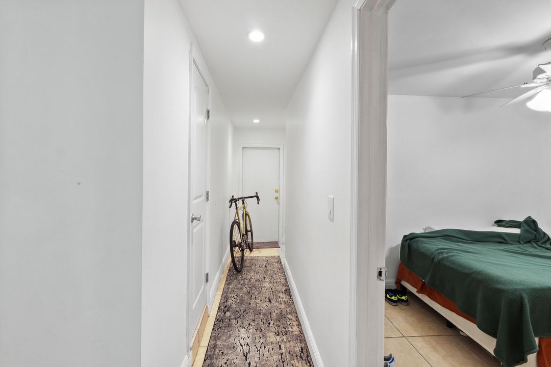 合同活跃: $788,000 (0 贝兹, 0 浴室, 1916 平方英尺)