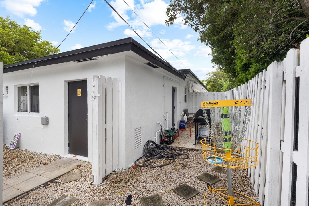 合同活跃: $788,000 (0 贝兹, 0 浴室, 1916 平方英尺)