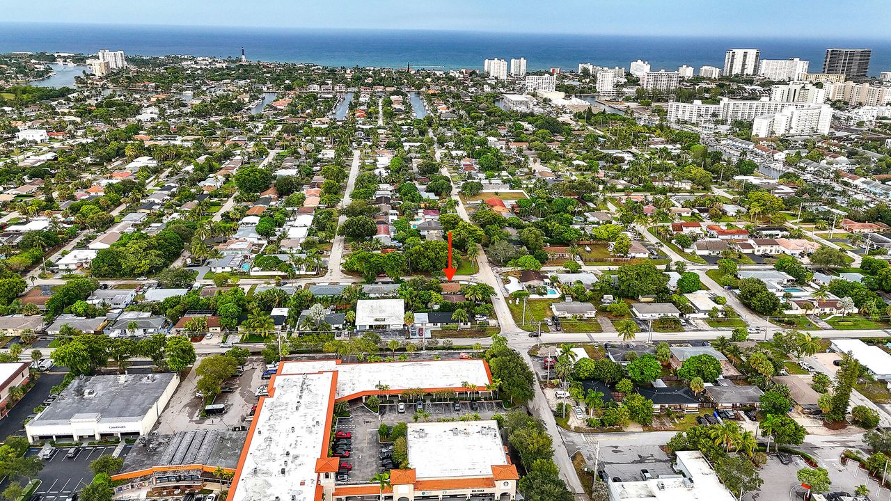 合同活跃: $788,000 (0 贝兹, 0 浴室, 1916 平方英尺)