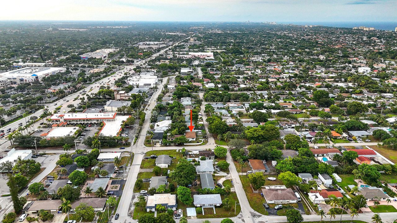 合同活跃: $788,000 (0 贝兹, 0 浴室, 1916 平方英尺)