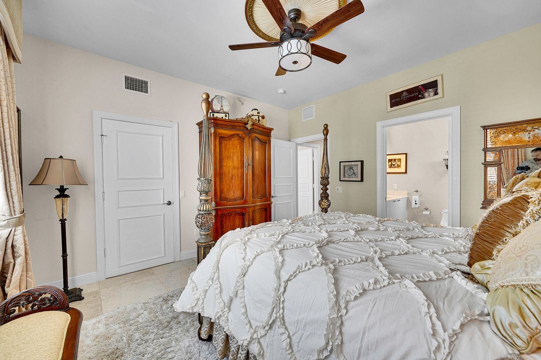 合同活跃: $2,299,000 (3 贝兹, 3 浴室, 2630 平方英尺)