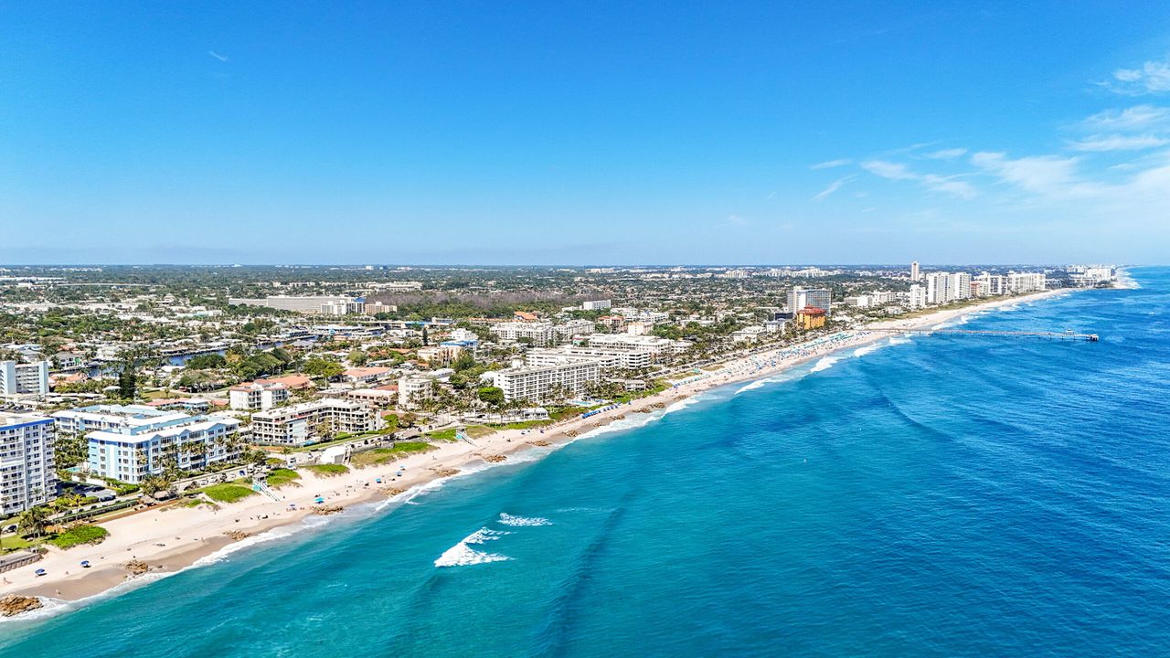 合同活跃: $2,299,000 (3 贝兹, 3 浴室, 2630 平方英尺)