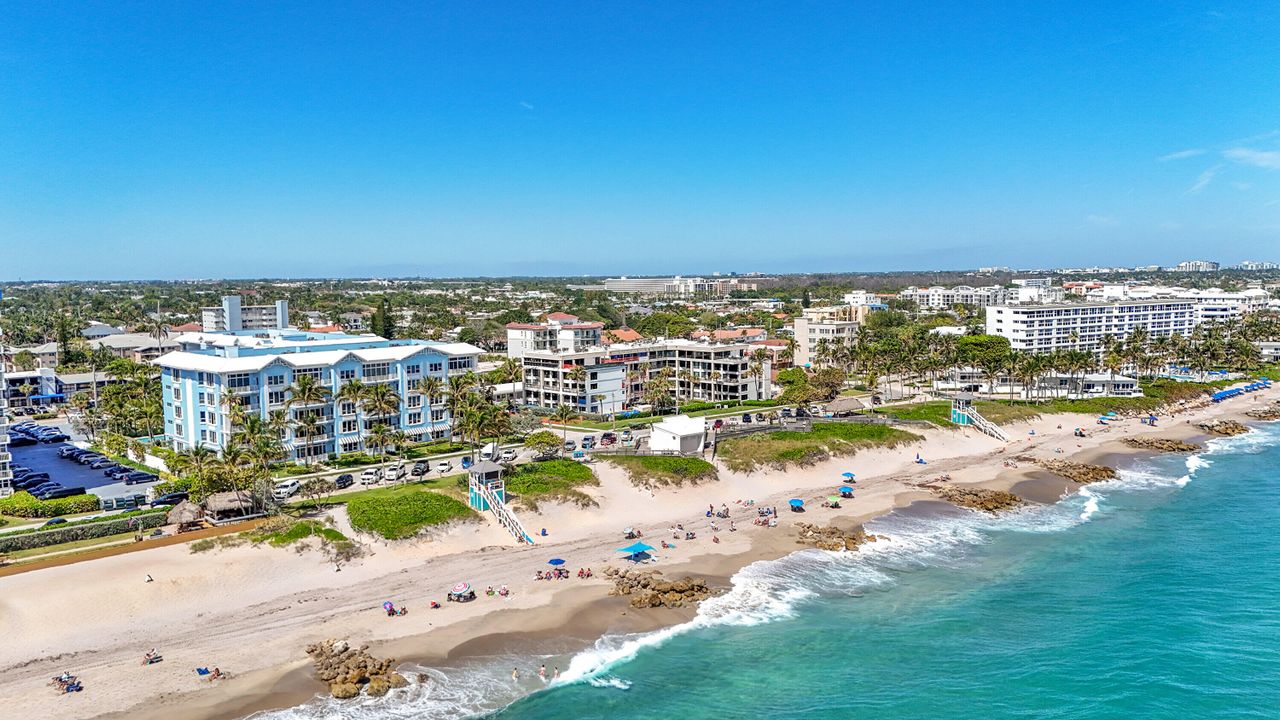 合同活跃: $2,299,000 (3 贝兹, 3 浴室, 2630 平方英尺)