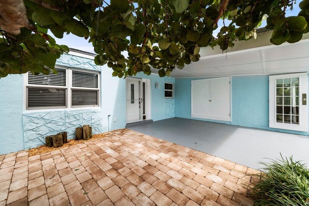 For Rent: $3,500 (2 beds, 2 baths, 1416 Square Feet)