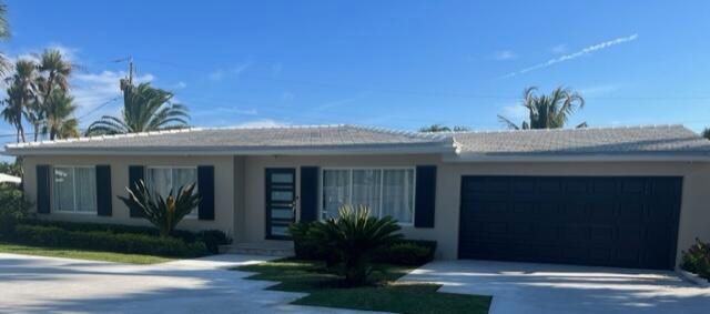 For Rent: $25,000 (3 beds, 3 baths, 2038 Square Feet)