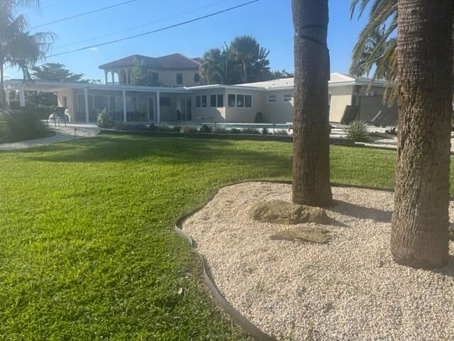 For Rent: $25,000 (3 beds, 3 baths, 2038 Square Feet)