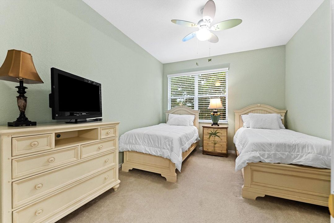 合同活跃: $744,900 (4 贝兹, 3 浴室, 3142 平方英尺)