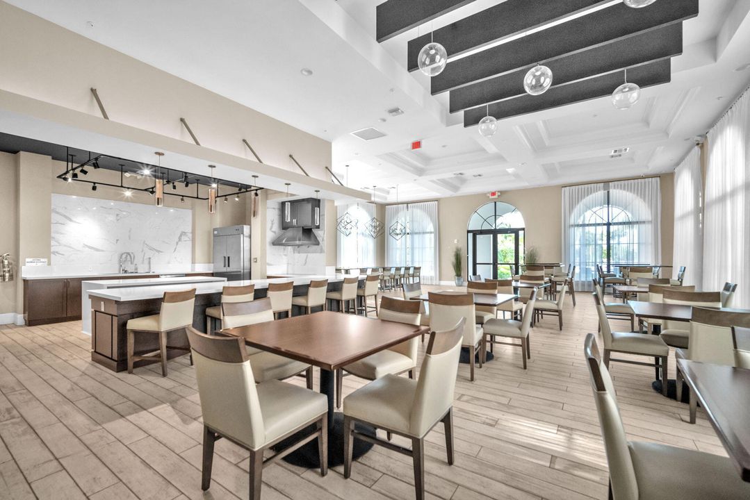 For Sale: $925,000 (5 beds, 3 baths, 3522 Square Feet)