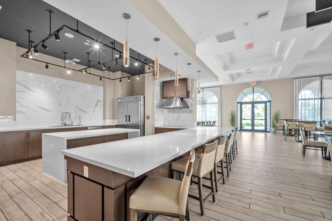 For Sale: $925,000 (5 beds, 3 baths, 3522 Square Feet)