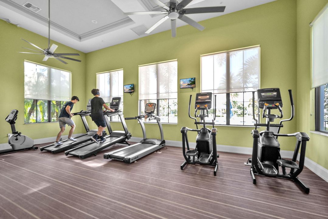 For Sale: $925,000 (5 beds, 3 baths, 3522 Square Feet)