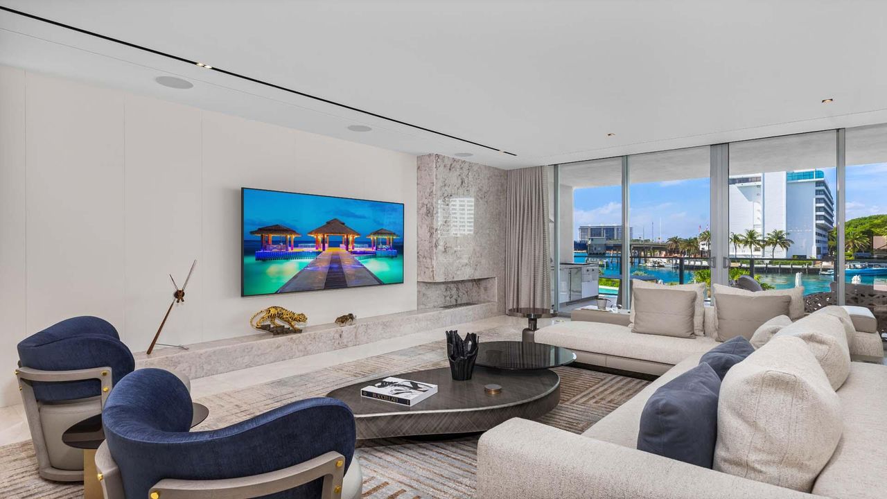 For Sale: $11,995,000 (3 beds, 3 baths, 4236 Square Feet)