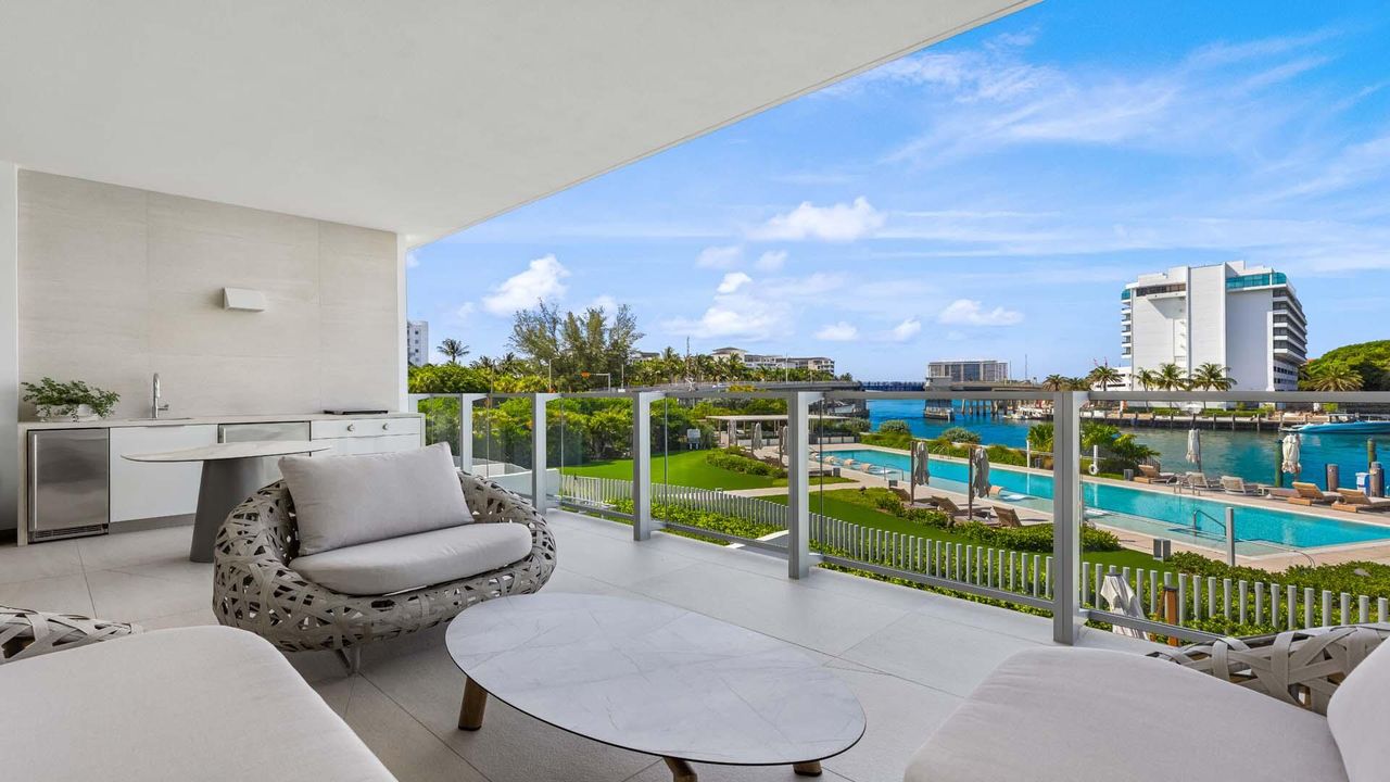 For Sale: $11,995,000 (3 beds, 3 baths, 4236 Square Feet)