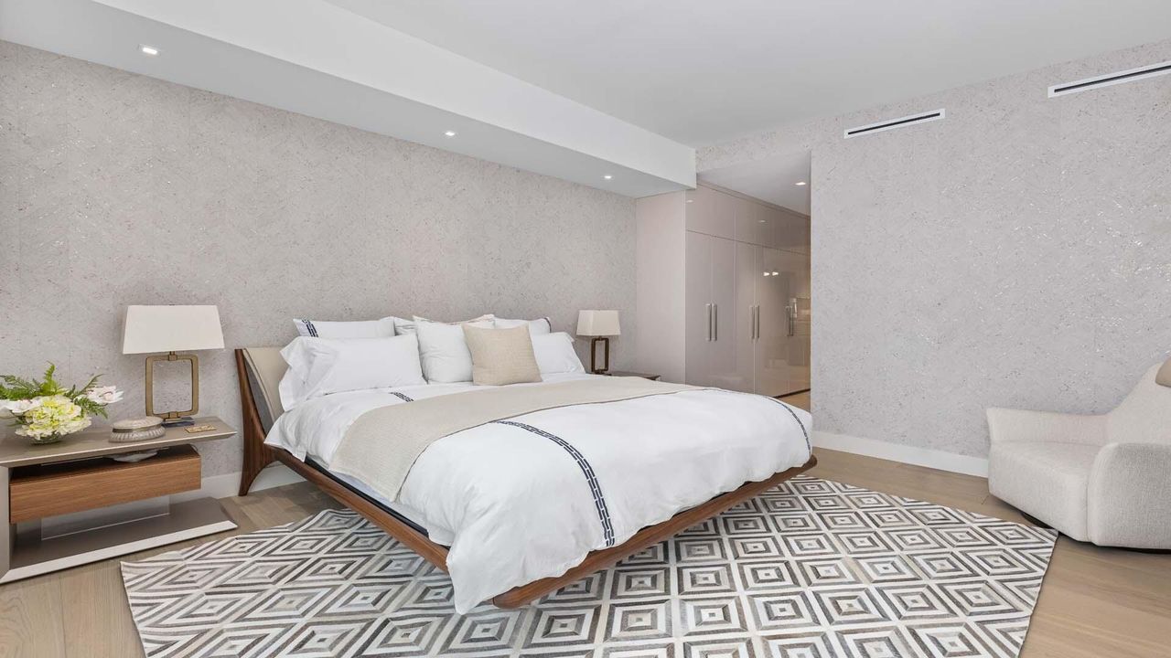 For Sale: $11,995,000 (3 beds, 3 baths, 4236 Square Feet)