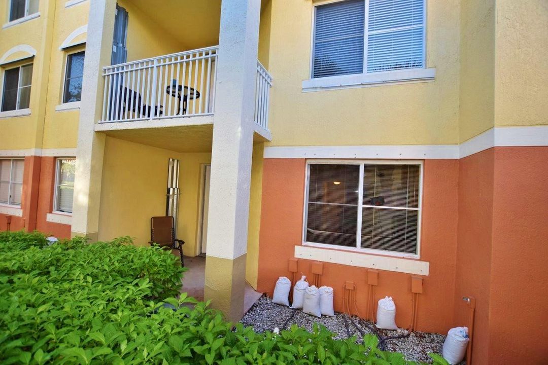 В аренду: $1,900 (1 спален, 1 ванн, 815 Квадратных фут)