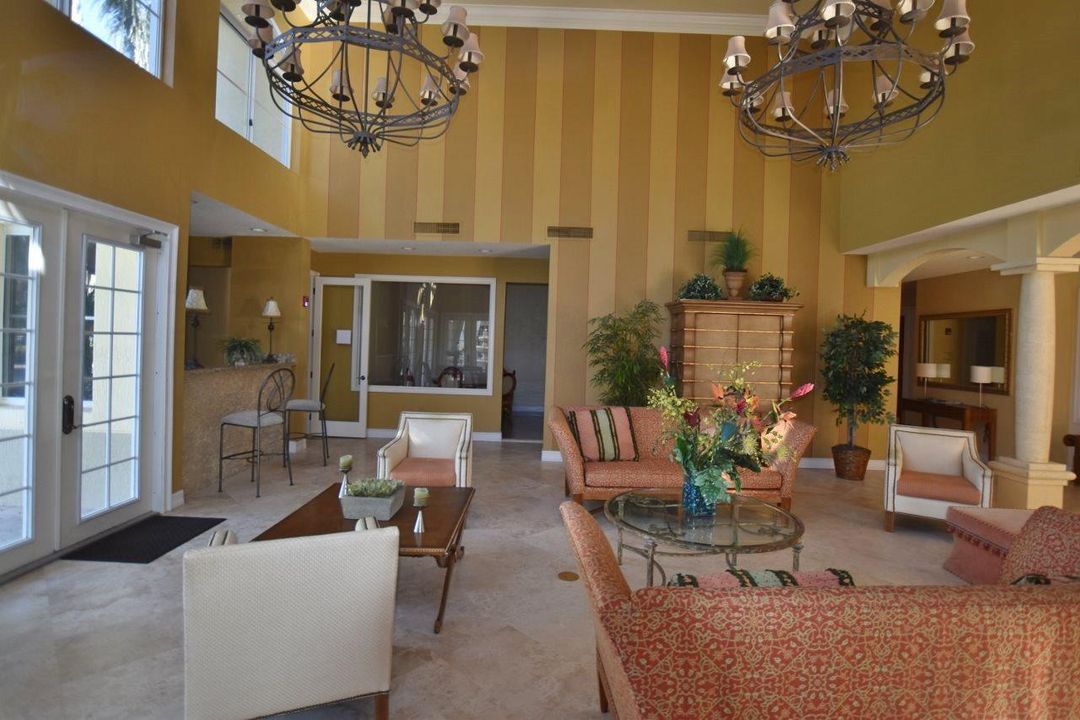 В аренду: $1,900 (1 спален, 1 ванн, 815 Квадратных фут)