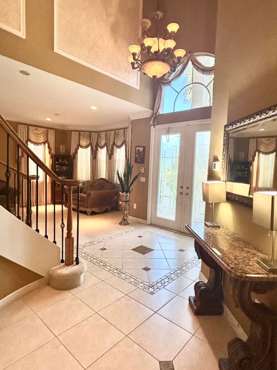 Active With Contract: $775,000 (5 beds, 5 baths, 3366 Square Feet)