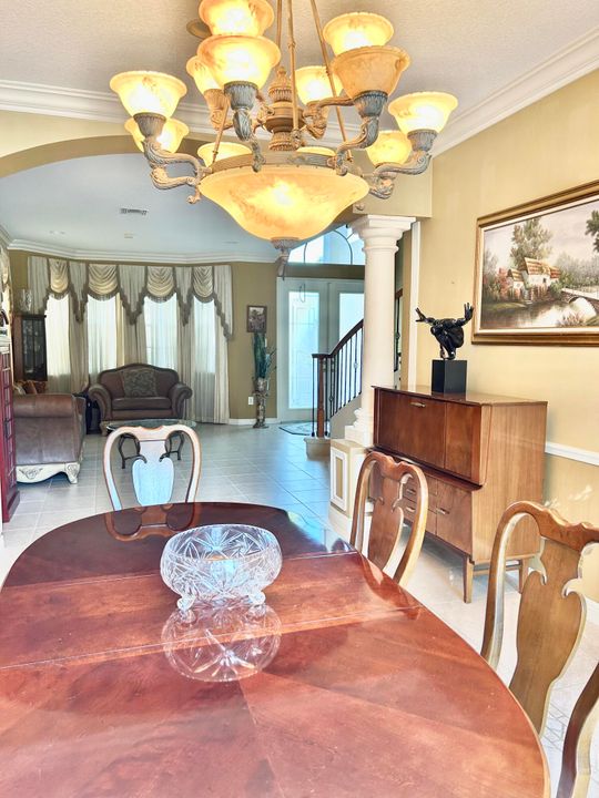 Active With Contract: $775,000 (5 beds, 5 baths, 3366 Square Feet)