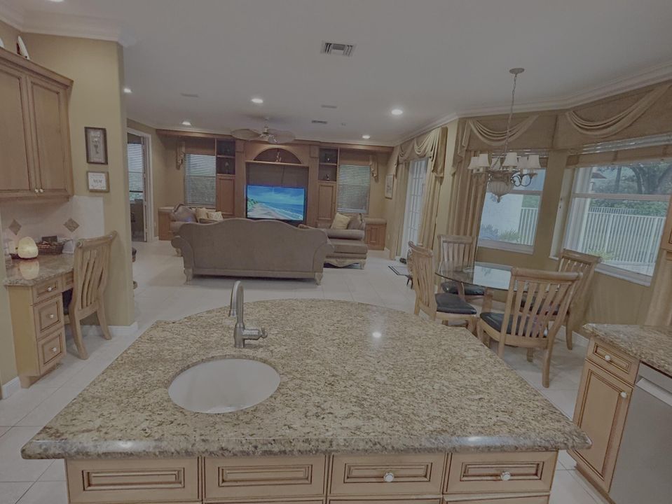 Active With Contract: $775,000 (5 beds, 5 baths, 3366 Square Feet)